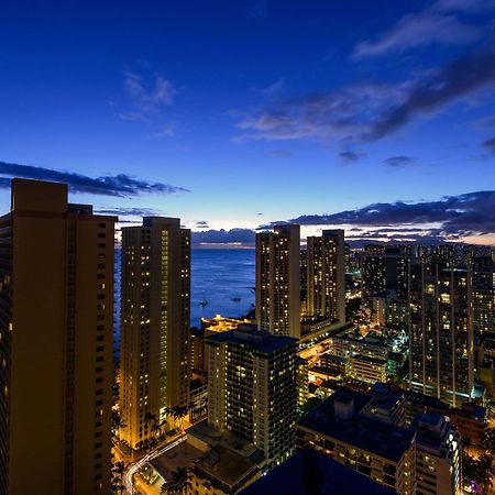 Hilton Waikiki Beach Honolulu Exterior photo